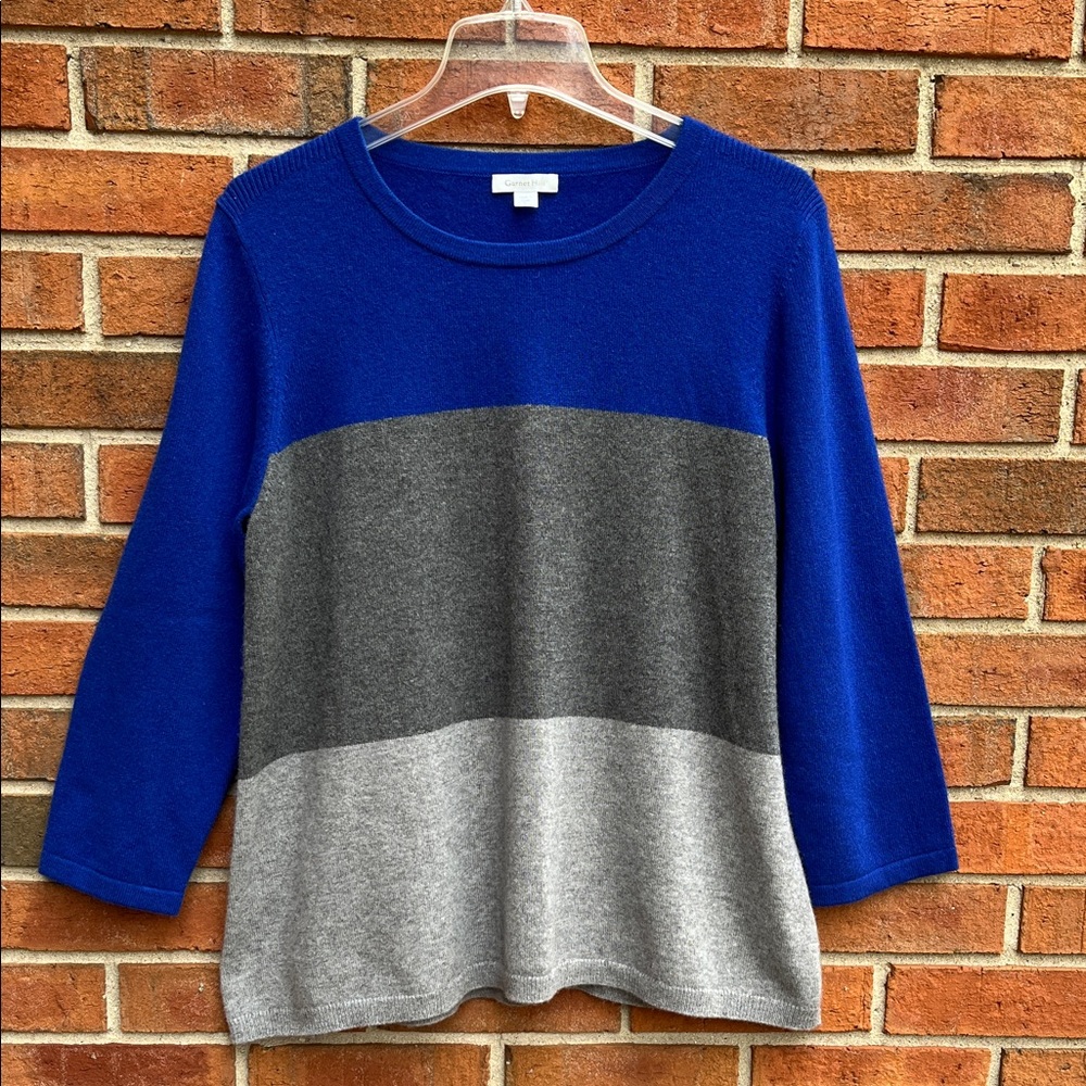 🆕 Garnet Hill Cashmere Blue/Gray Colorblock Relaxed Crewneck Sweater L Washable